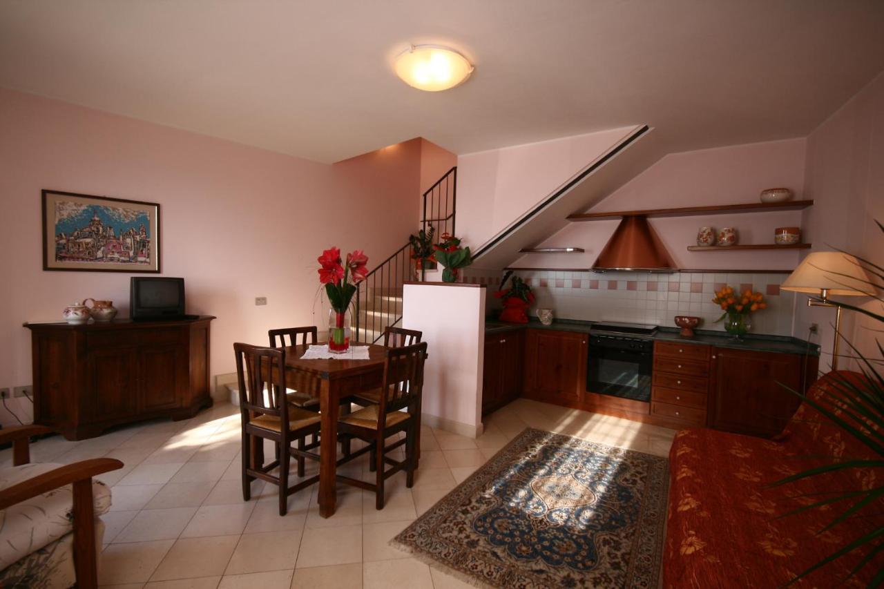 Casa Oliva Albergo Diffuso Bargni المظهر الخارجي الصورة