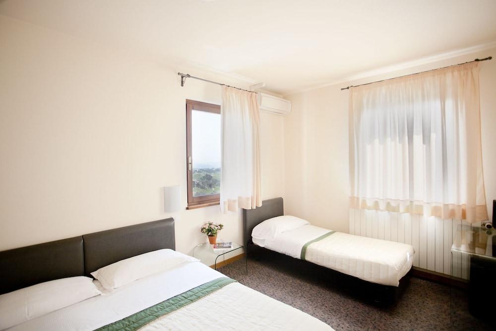Casa Oliva Albergo Diffuso Bargni المظهر الخارجي الصورة